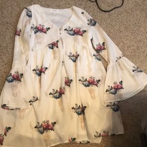 Short long sleeve dress